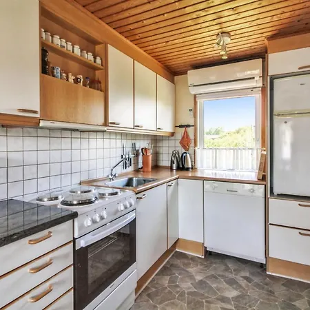 Veijo - 800m From The Sea By Interhome *