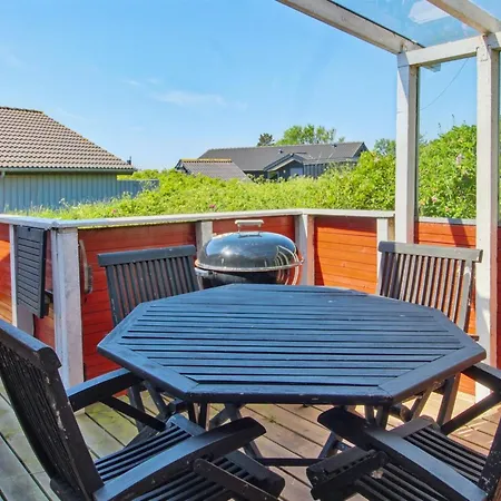 Vakantiehuis Veijo - 800m From The Sea By Interhome
